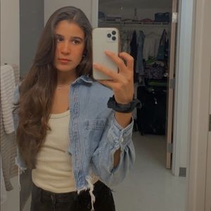 Meet your Posher, Andrea